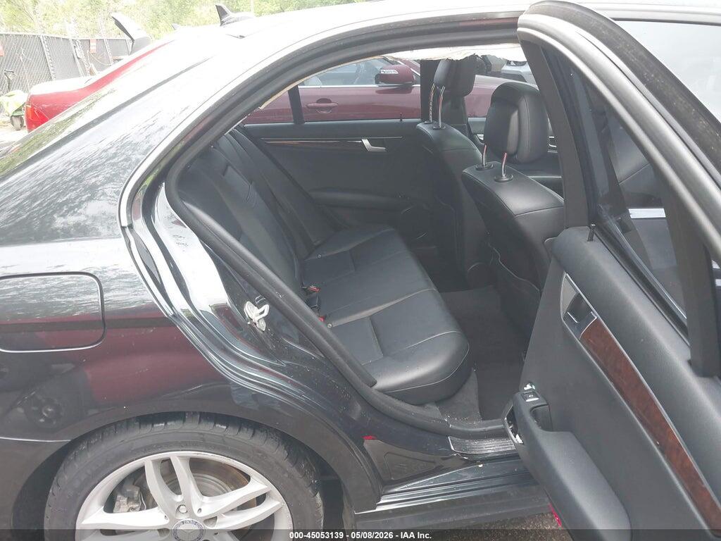 WDDGF8AB6DG076904 2013 MERCEDES-BENZ C 300 photo no. 8
