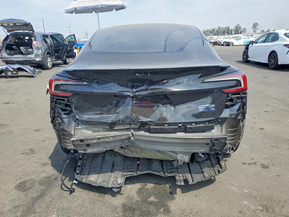 2026 TESLA MODEL 3 — Фото 6 из 14