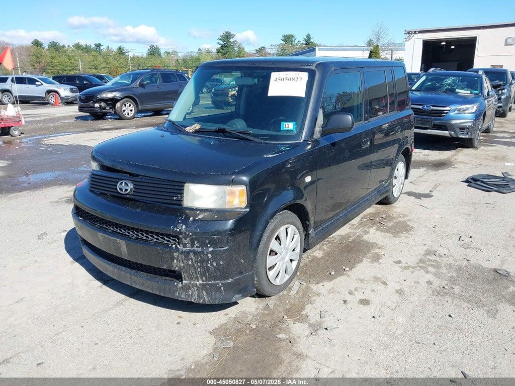 JTLKT324450214910 2005 SCION XB photo no. 2
