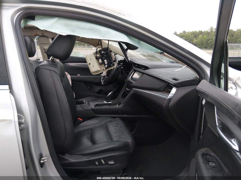 1GYKNBRS9HZ100979 2017 CADILLAC XT5 photo no. 5
