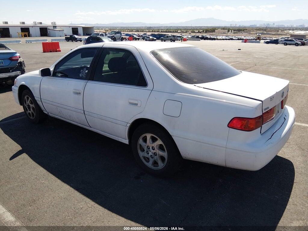 JT2BG22K3Y0470526 2000 TOYOTA CAMRY photo no. 3
