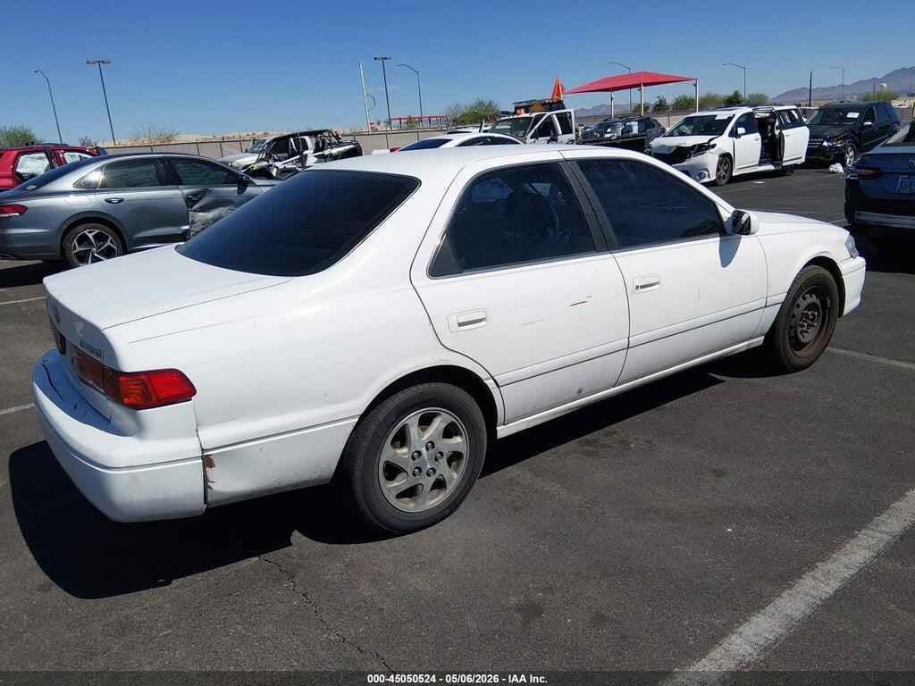 JT2BG22K3Y0470526 2000 TOYOTA CAMRY photo no. 4