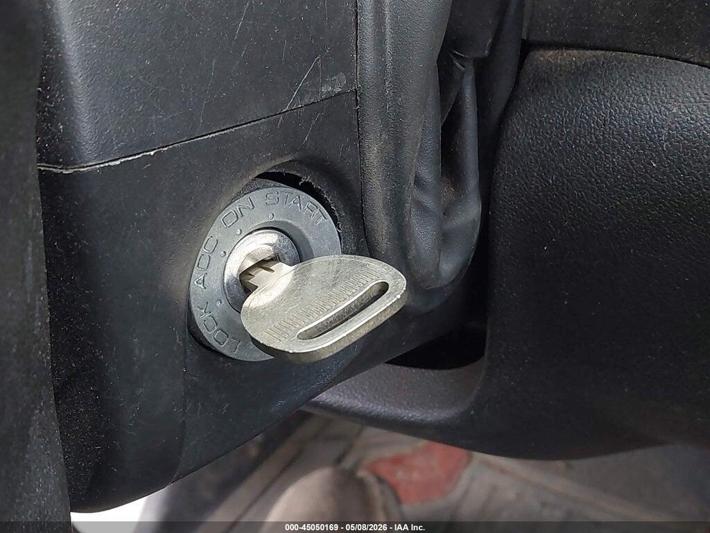 1GCJTBF91B8100352 2011 CHEVROLET COLORADO photo no. 11