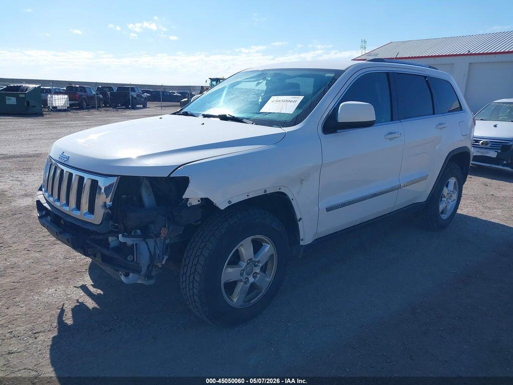 1J4RR4GG1BC623002 2011 JEEP GRAND CHEROKEE photo no. 2