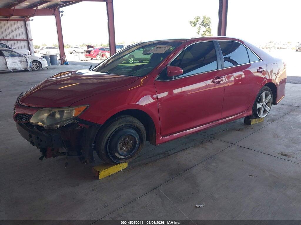 4T1BF1FK1EU819987 2014 TOYOTA CAMRY photo no. 2