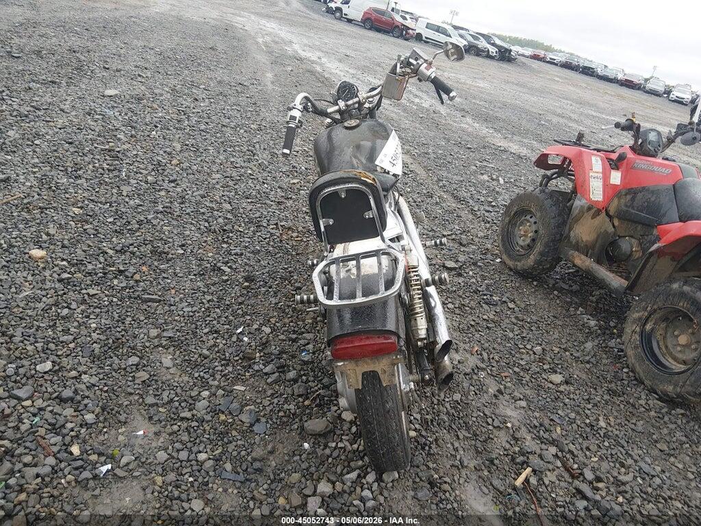 1HFSC18024A800959 2004 HONDA VT1100 photo no. 6