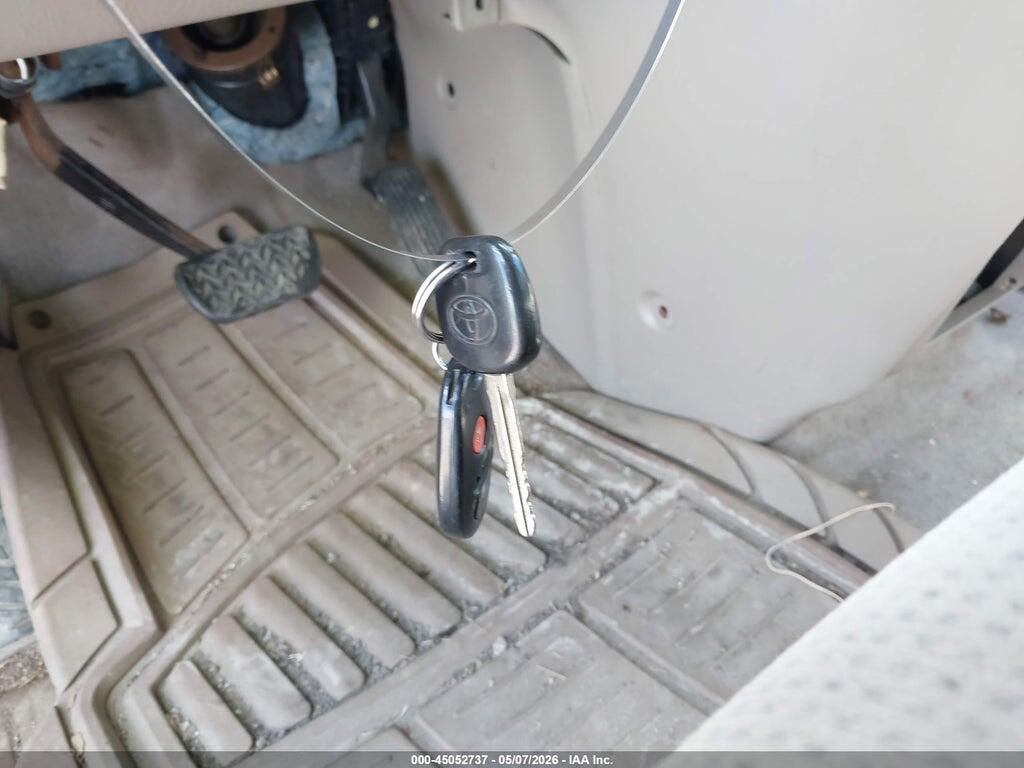 5TDZA23C44S119792 2004 TOYOTA SIENNA photo no. 11