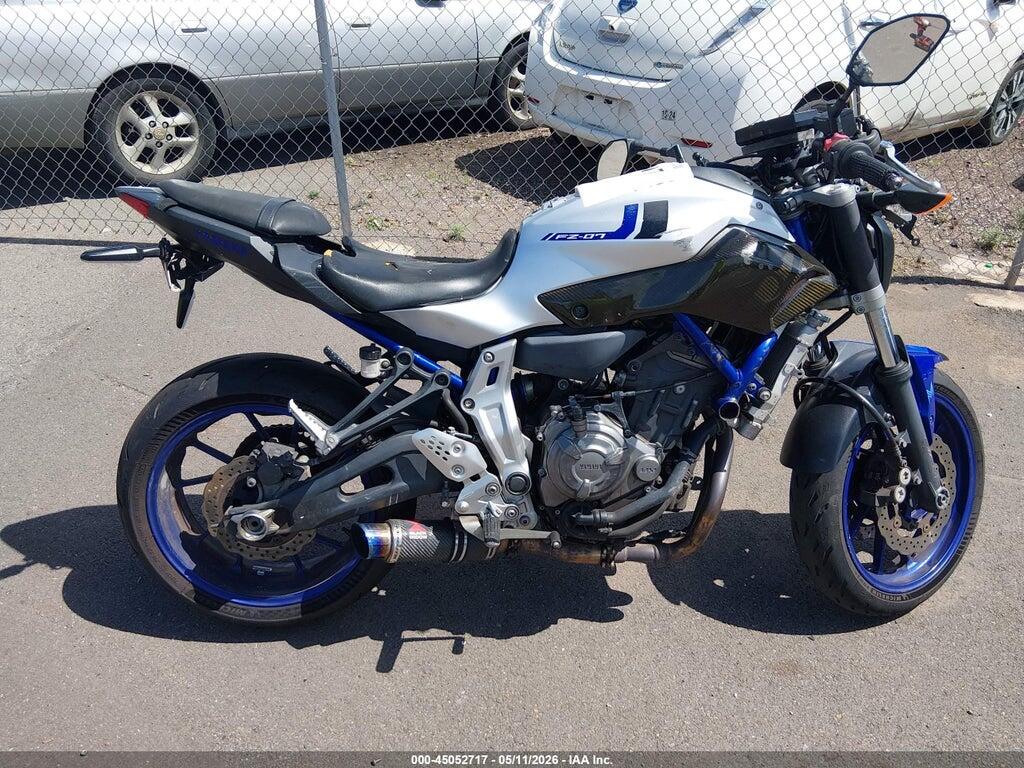 JYARM06E0GA010171 2016 YAMAHA FZ07 photo no. 12