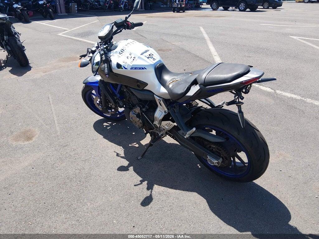 JYARM06E0GA010171 2016 YAMAHA FZ07 photo no. 3