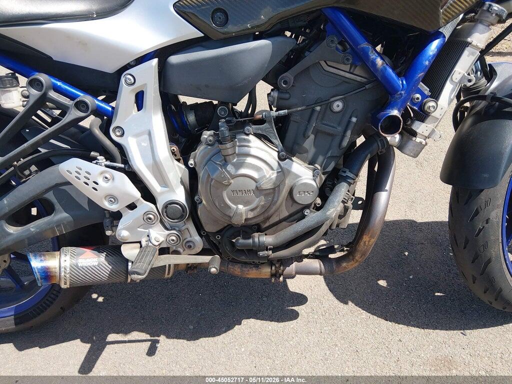 JYARM06E0GA010171 2016 YAMAHA FZ07 photo no. 8