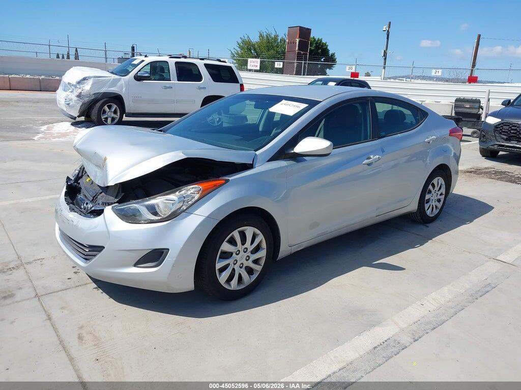 5NPDH4AE3DH225436 2013 HYUNDAI ELANTRA photo no. 2