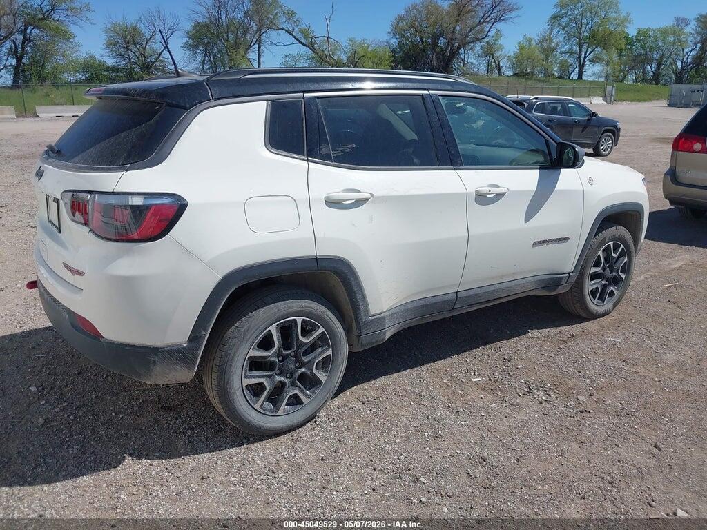 3C4NJDDB5LT151624 2020 JEEP COMPASS photo no. 4