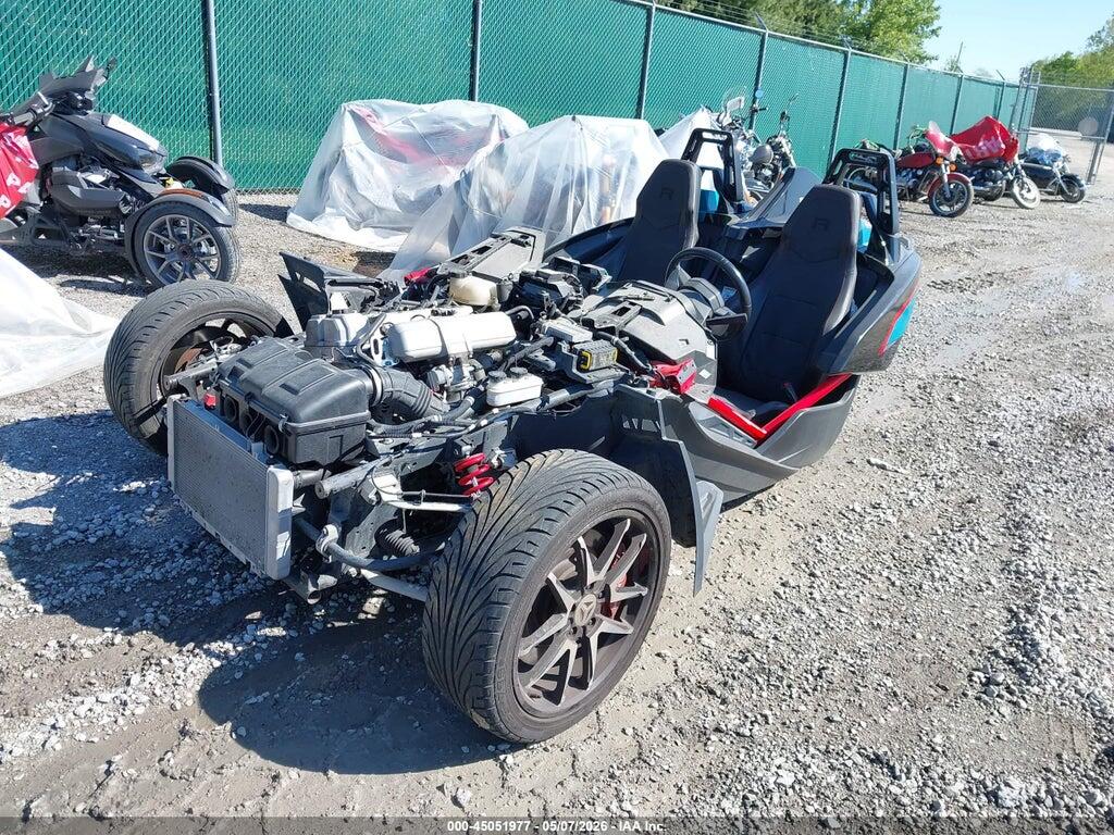 57XAARHB7N8152675 2022 POLARIS SLINGSHOT photo no. 2