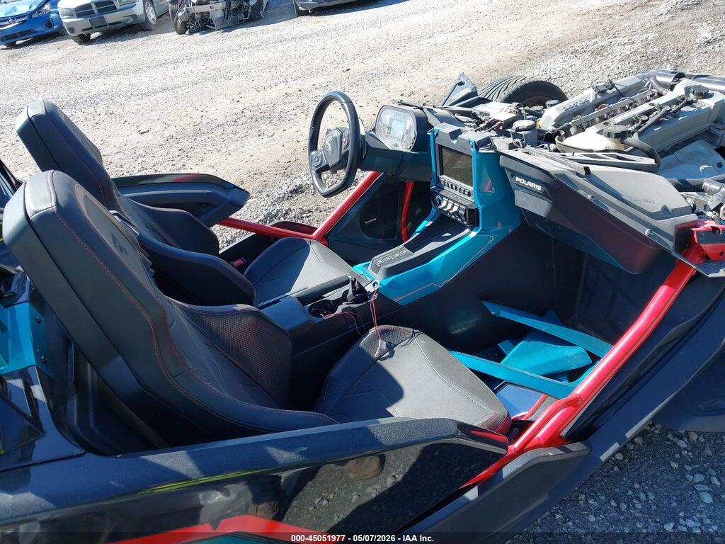 57XAARHB7N8152675 2022 POLARIS SLINGSHOT photo no. 5