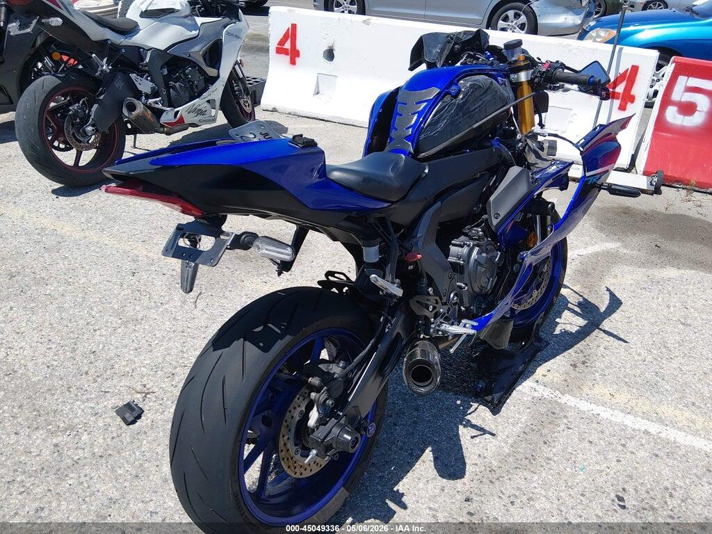 JYARM38Y2SA003532 2025 YAMAHA YZFR7 photo no. 4