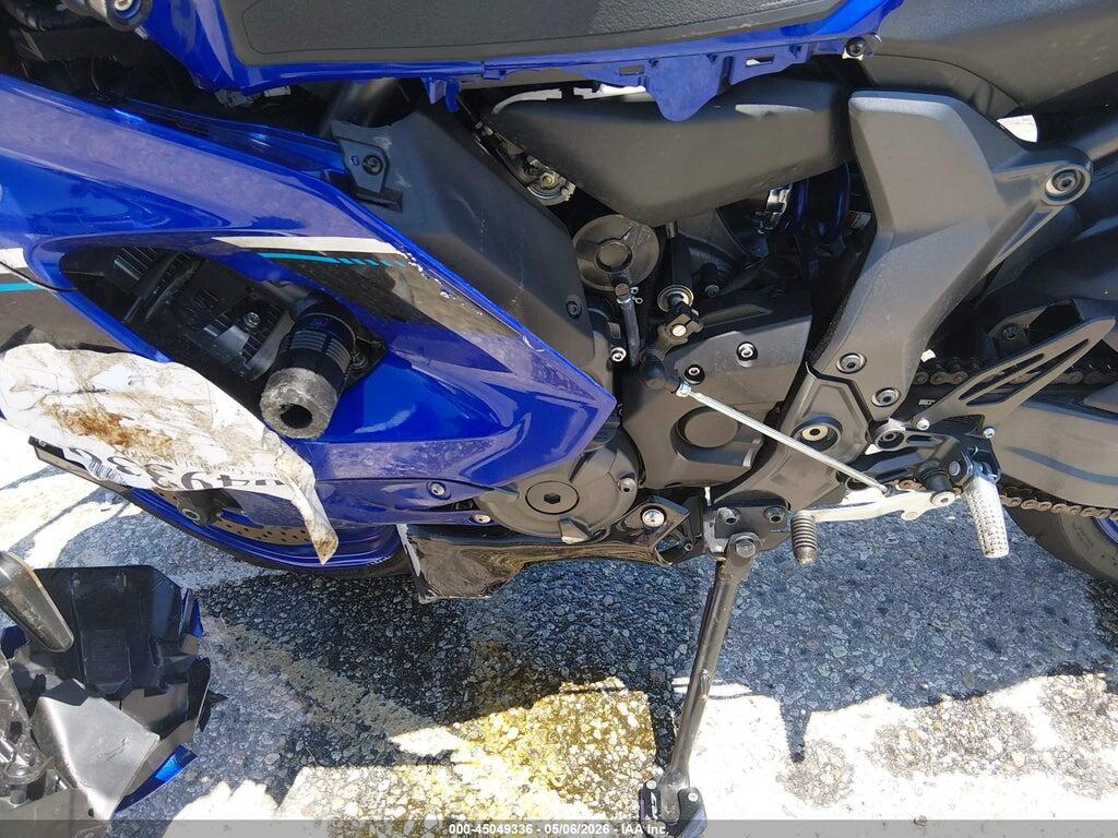 JYARM38Y2SA003532 2025 YAMAHA YZFR7 photo no. 9