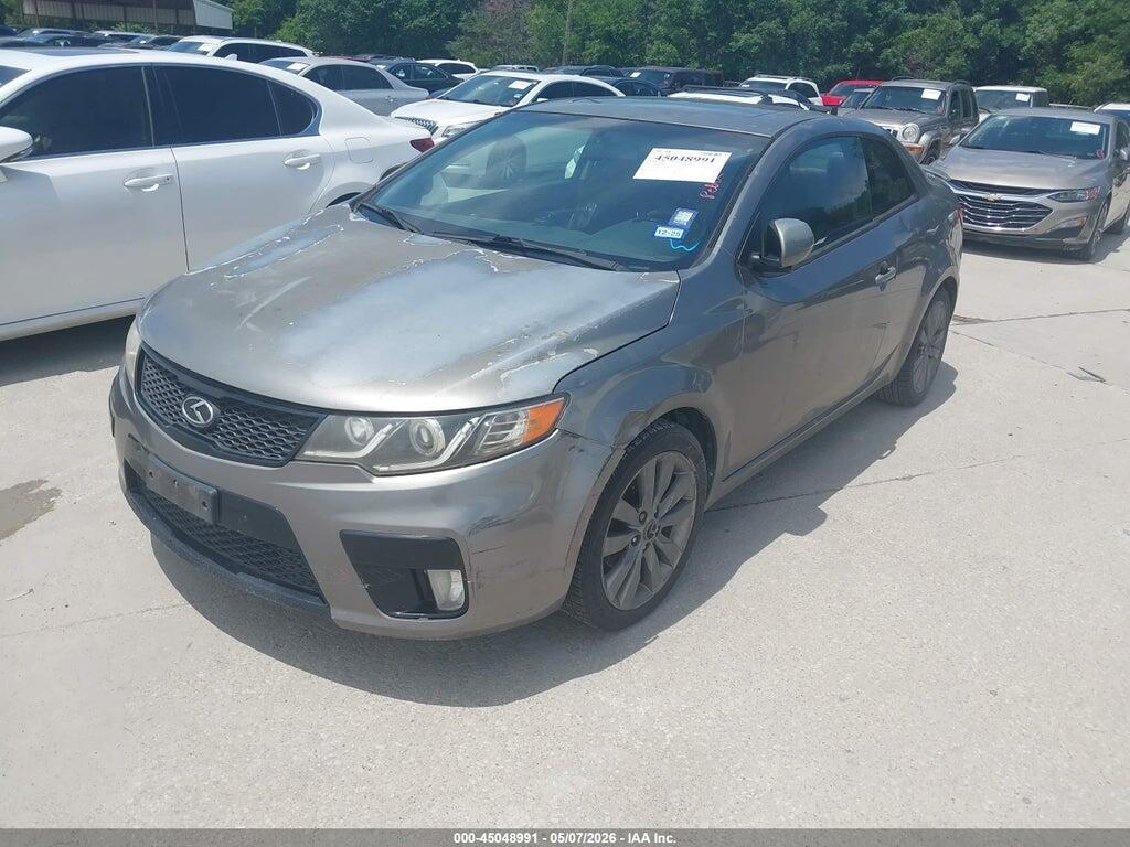 KNAFW6A38D5657431 2013 KIA FORTE KOUP photo no. 2