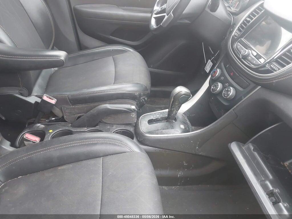 3GNCJPSB5KL368253 2019 CHEVROLET TRAX photo no. 5