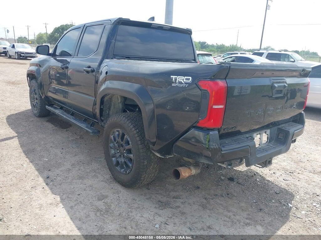 3TYLB5JNXRT033424 2024 TOYOTA TACOMA photo no. 3