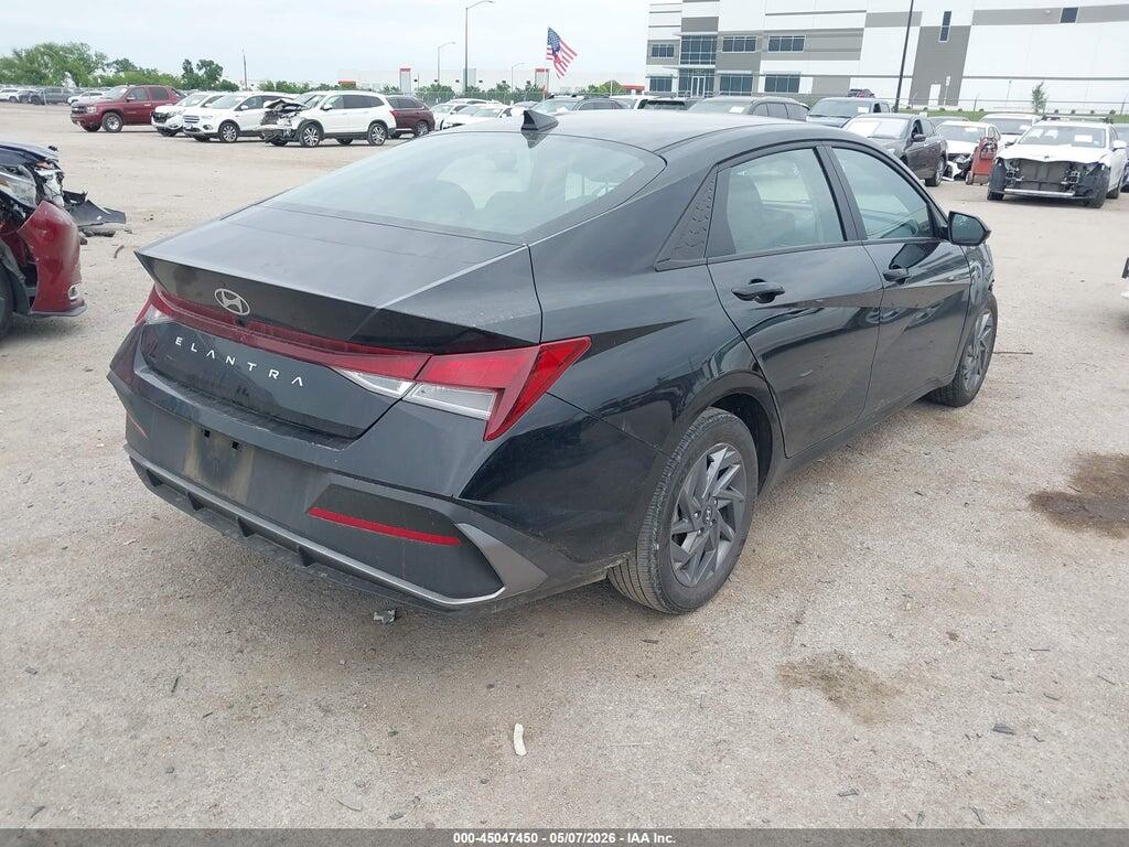 KMHLM4DG4RU669633 2024 HYUNDAI ELANTRA photo no. 4