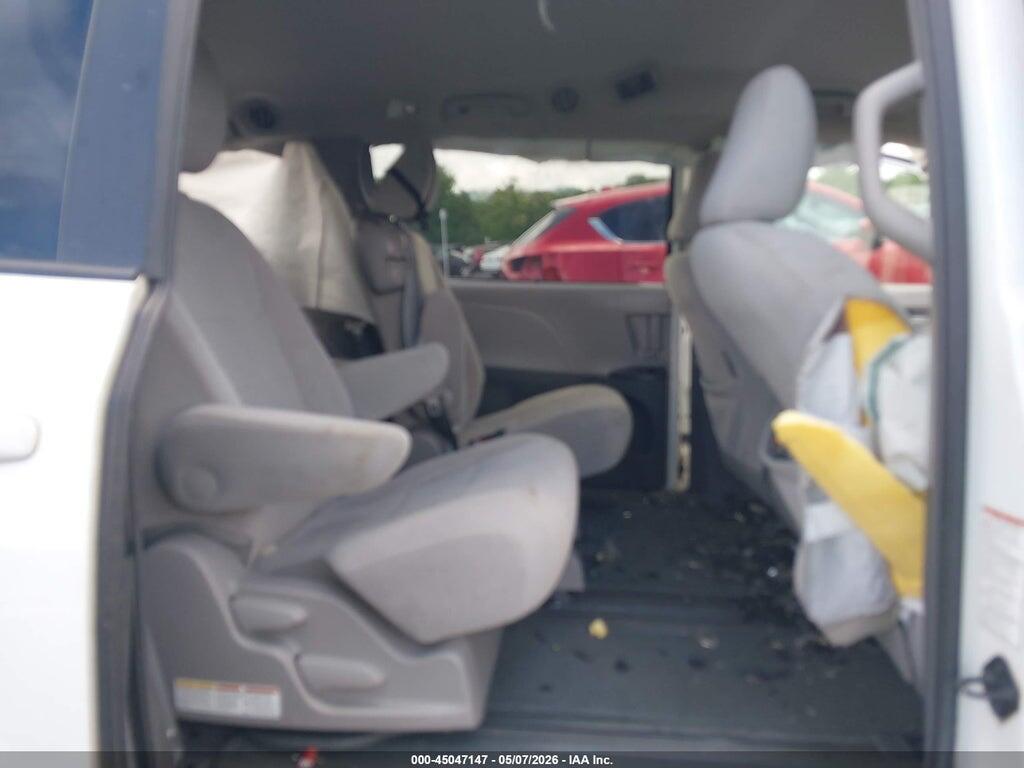 5TDKK3DC9FS686683 2015 TOYOTA SIENNA photo no. 8