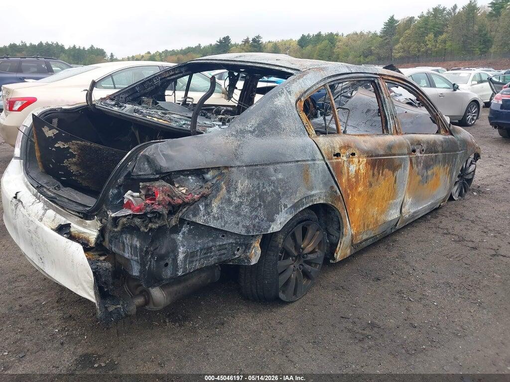 1HGCP3F81BA004841 2011 HONDA ACCORD photo no. 4