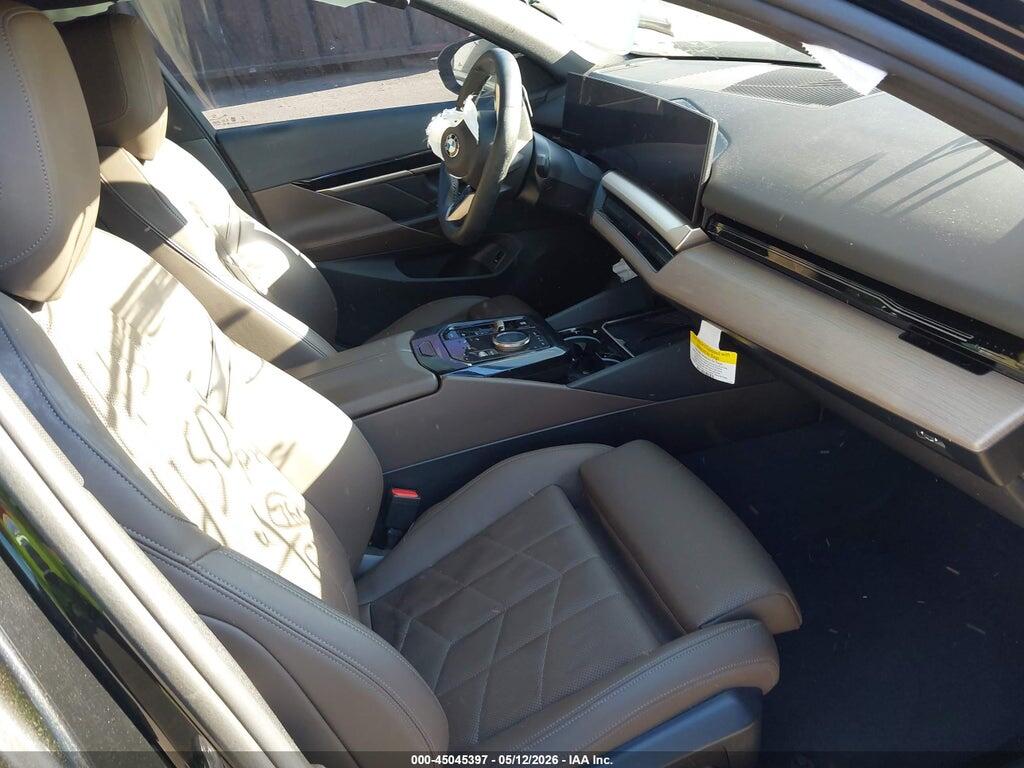 WBA53FJ06RCR17256 2024 BMW 530I photo no. 5