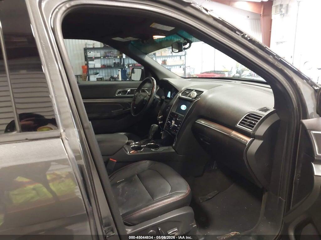 1FM5K8GT8HGD87863 2017 FORD EXPLORER photo no. 5
