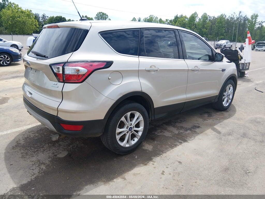 1FMCU0G9XHUC52070 2017 FORD ESCAPE photo no. 4