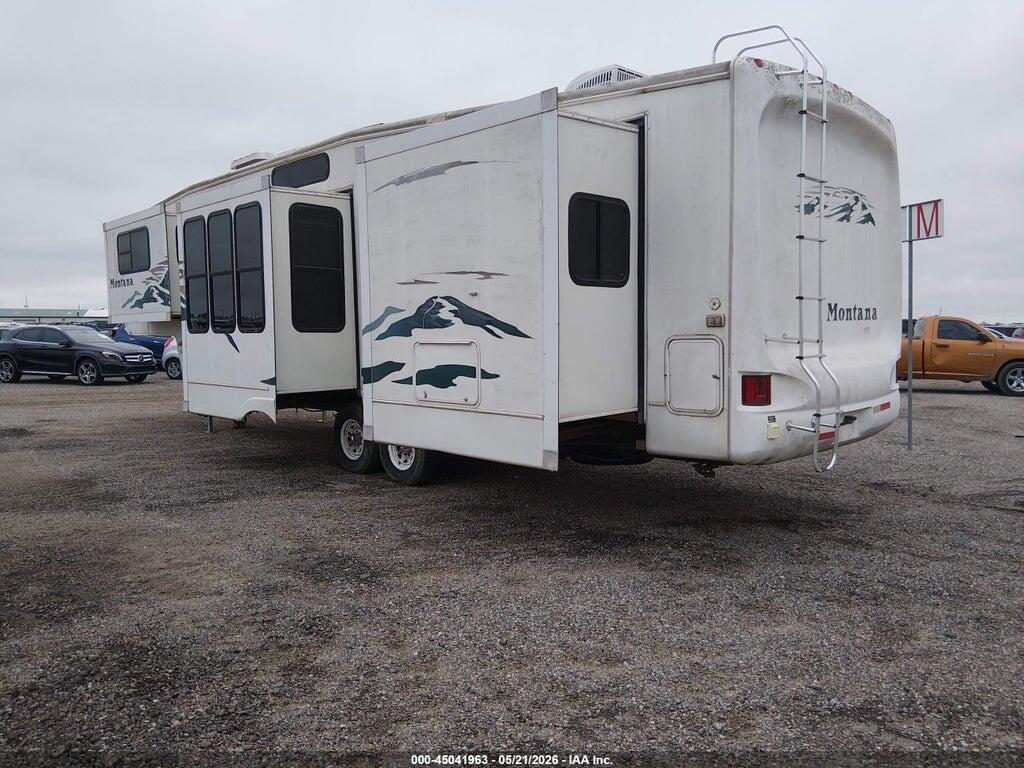 4YDF3682X4D510135 2004 KEYSTONE 3685FL photo no. 3
