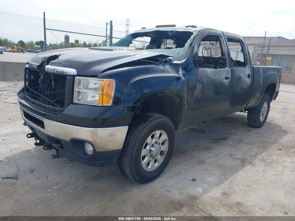 1GT120CG9DF104268 2013 GMC SIERRA 2500HD photo no. 2