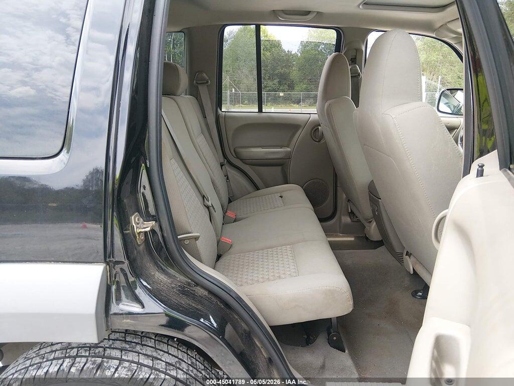 1J4GK48KX6W137713 2006 JEEP LIBERTY photo no. 8