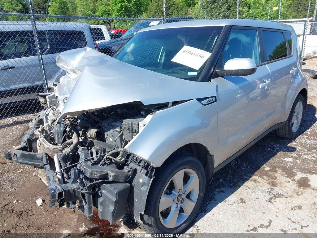 KNDJN2A27H7415093 2017 KIA SOUL photo no. 2
