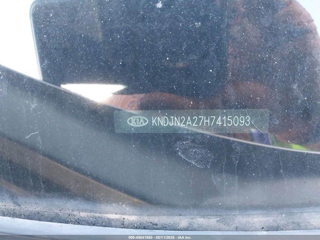 KNDJN2A27H7415093 2017 KIA SOUL photo no. 9