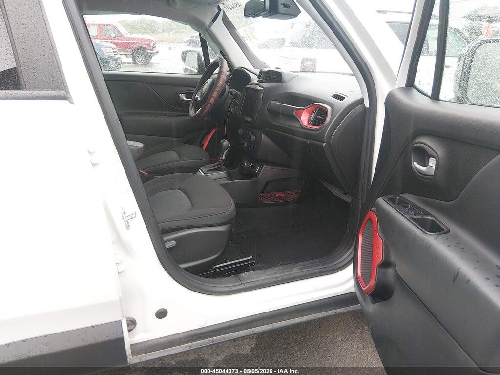ZACNJDC17PPP67747 2023 JEEP RENEGADE photo no. 5