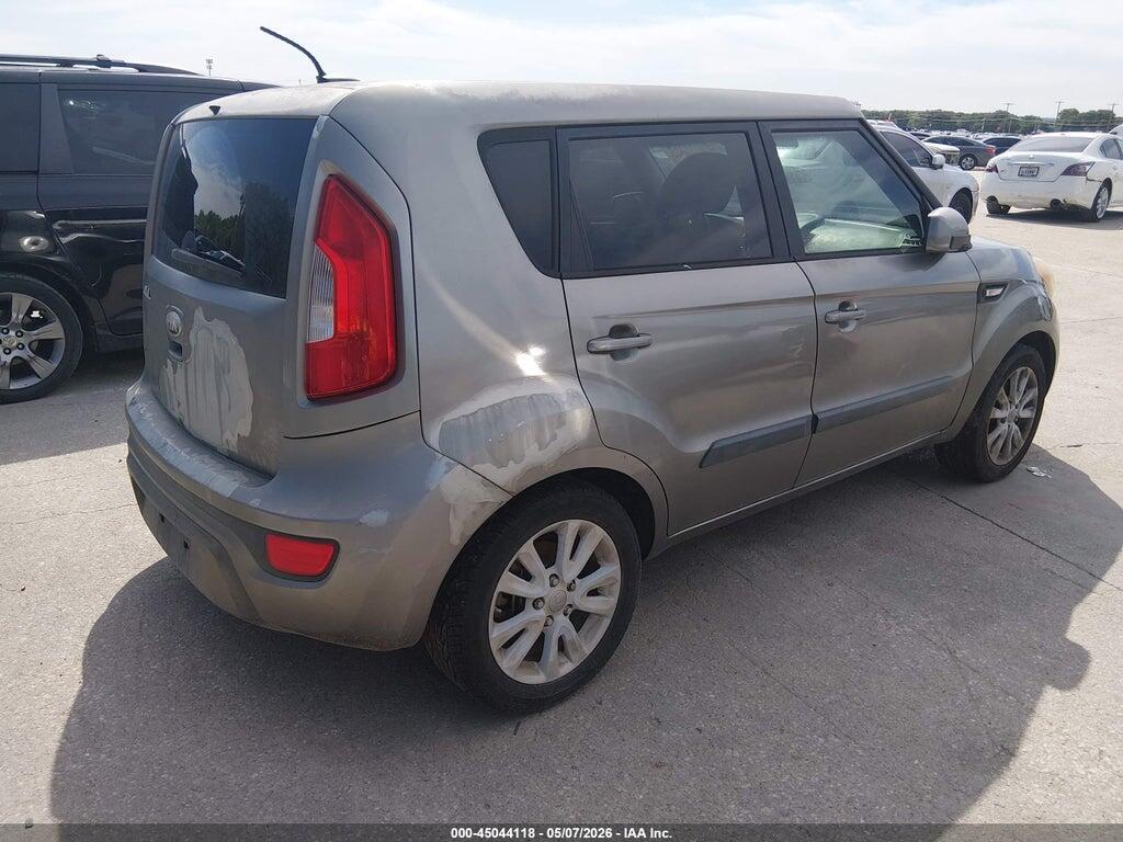 KNDJT2A52D7539847 2013 KIA SOUL photo no. 4