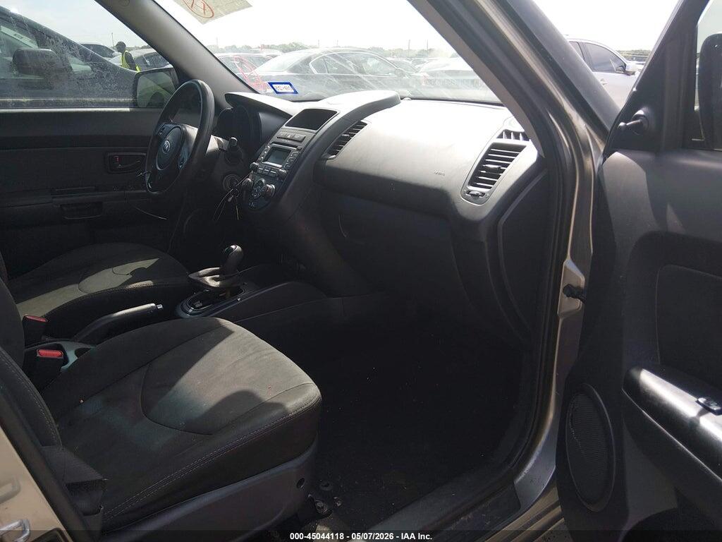 KNDJT2A52D7539847 2013 KIA SOUL photo no. 5