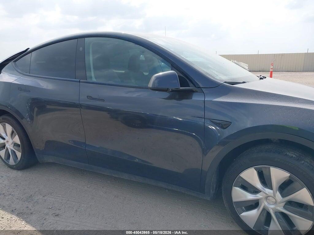 7SAYGDED9RF092793 2024 TESLA MODEL Y photo no. 12