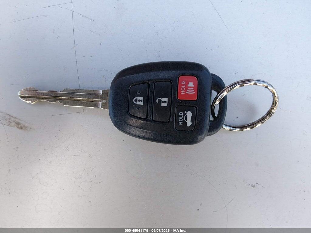 4T1BF1FK8FU093014 2015 TOYOTA CAMRY photo no. 11