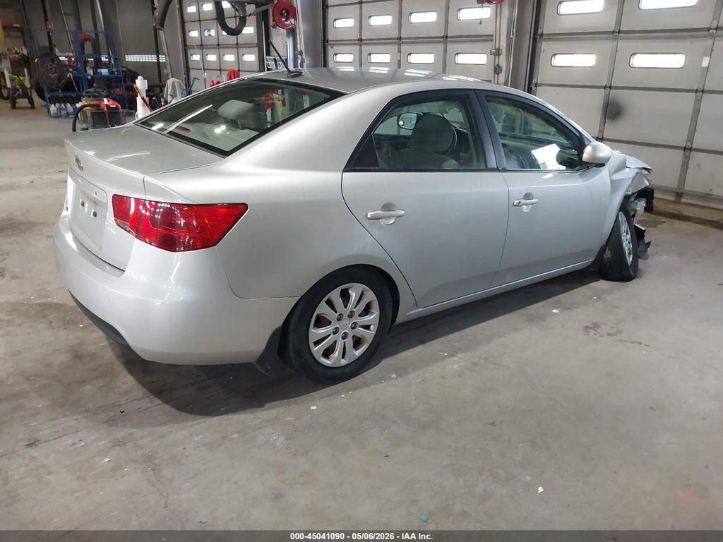 KNAFT4A21C5620885 2012 KIA FORTE photo no. 4