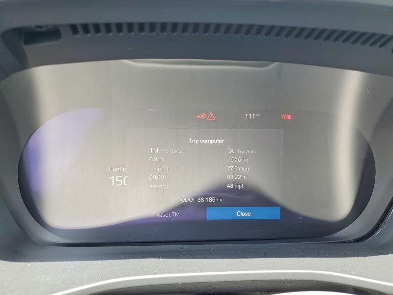 2023 VOLVO XC40 ULTIMATE — Фото 9 из 13