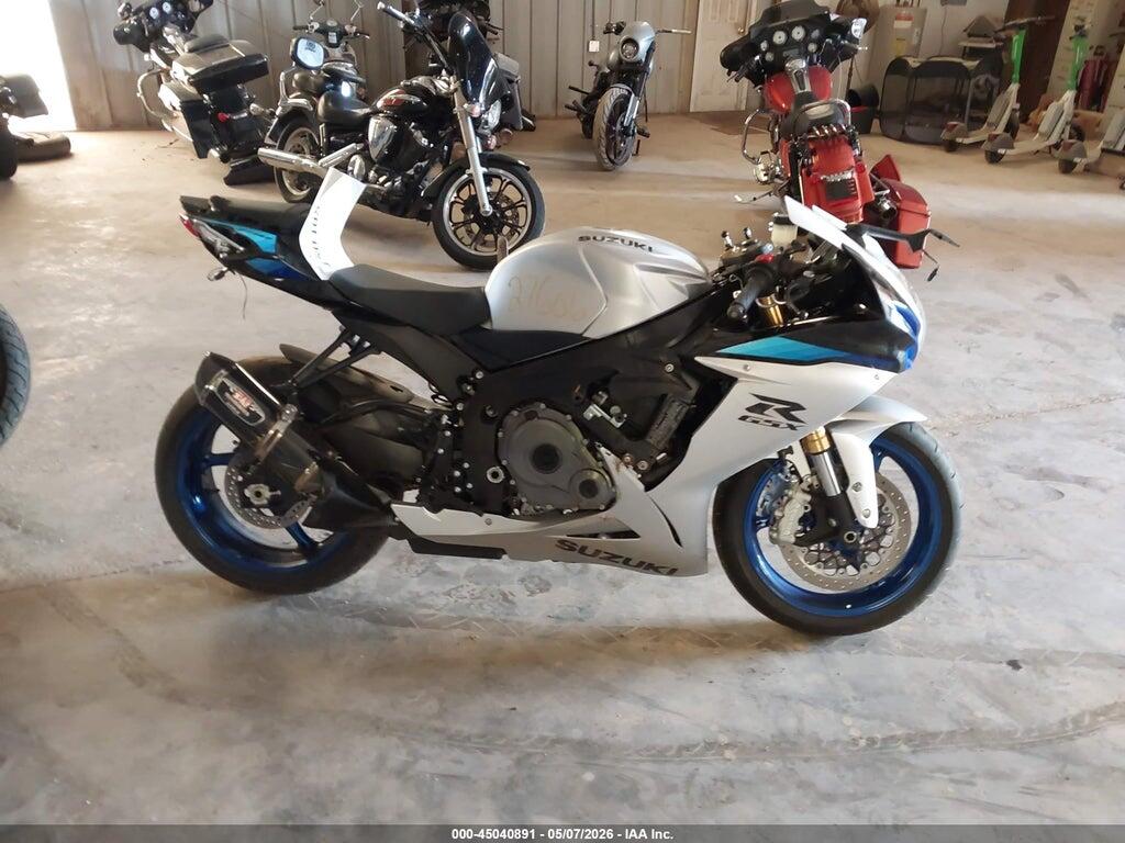 JS1GR7MA9T7101270 2026 SUZUKI GSX-R750 photo no. 12