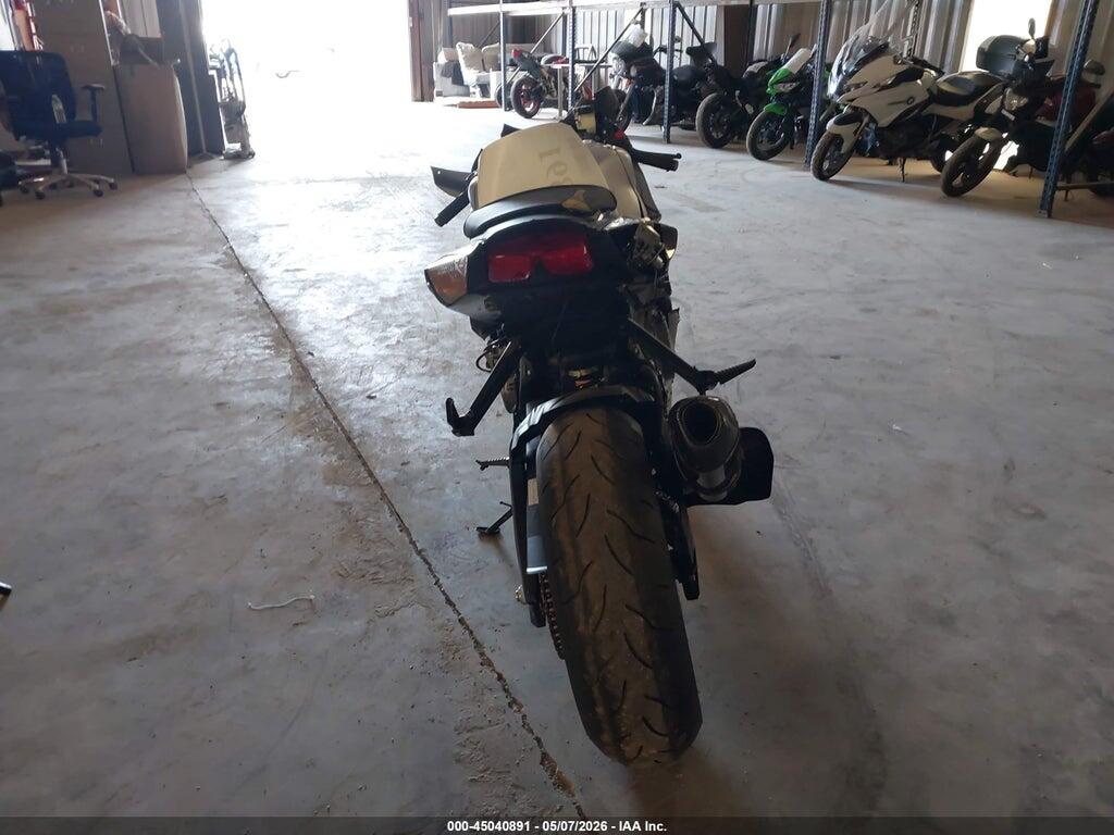 JS1GR7MA9T7101270 2026 SUZUKI GSX-R750 photo no. 6