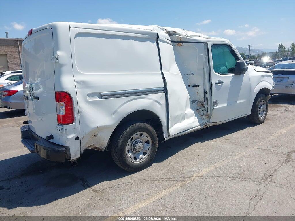 1N6BF0KMXGN802301 2016 NISSAN NV CARGO NV1500 photo no. 4