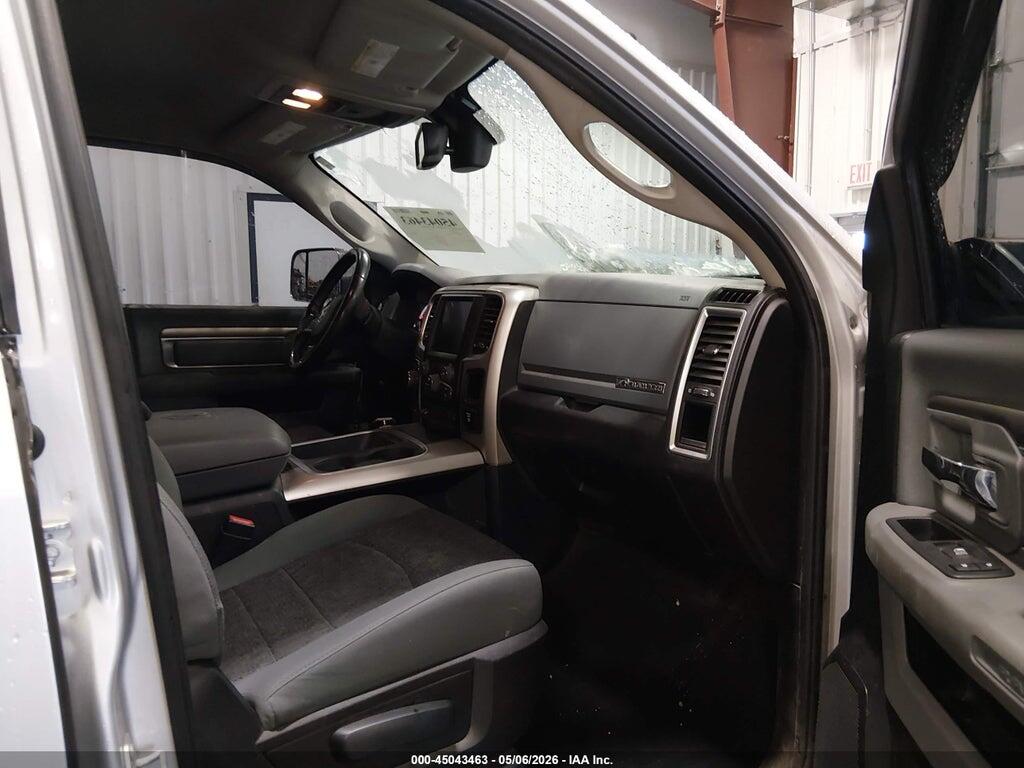 1C6RR7GT2HS503557 2017 RAM 1500 photo no. 5