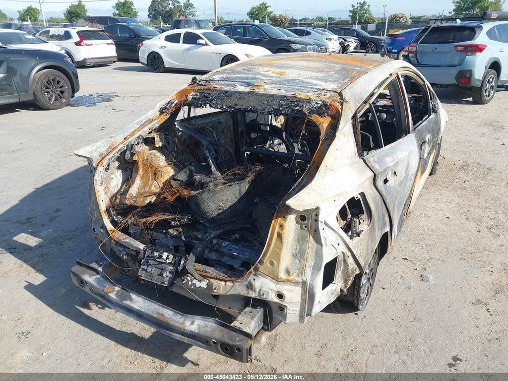 JTDKARFP8H3000739 2017 TOYOTA PRIUS PRIME photo no. 4