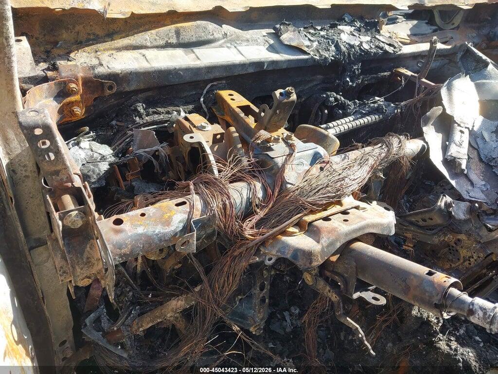 JTDKARFP8H3000739 2017 TOYOTA PRIUS PRIME photo no. 7