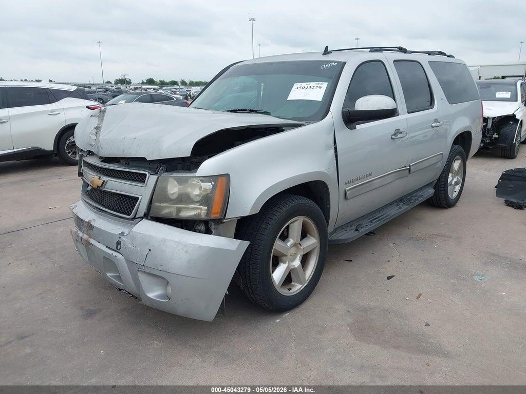 1GNUCJE02AR265417 2010 CHEVROLET SUBURBAN 1500 photo no. 2