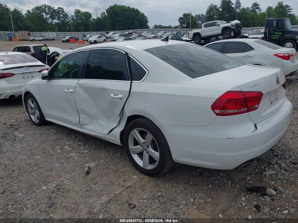 1VWBP7A39DC018469 2013 VOLKSWAGEN PASSAT photo no. 3