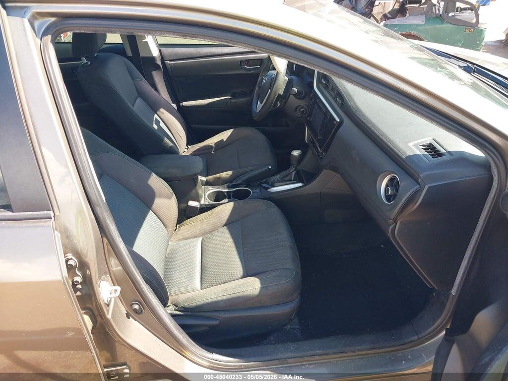 5YFBURHE5JP776939 2018 TOYOTA COROLLA photo no. 5